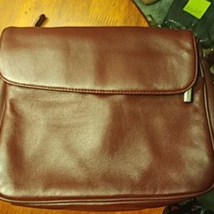 Aurielle leather purse